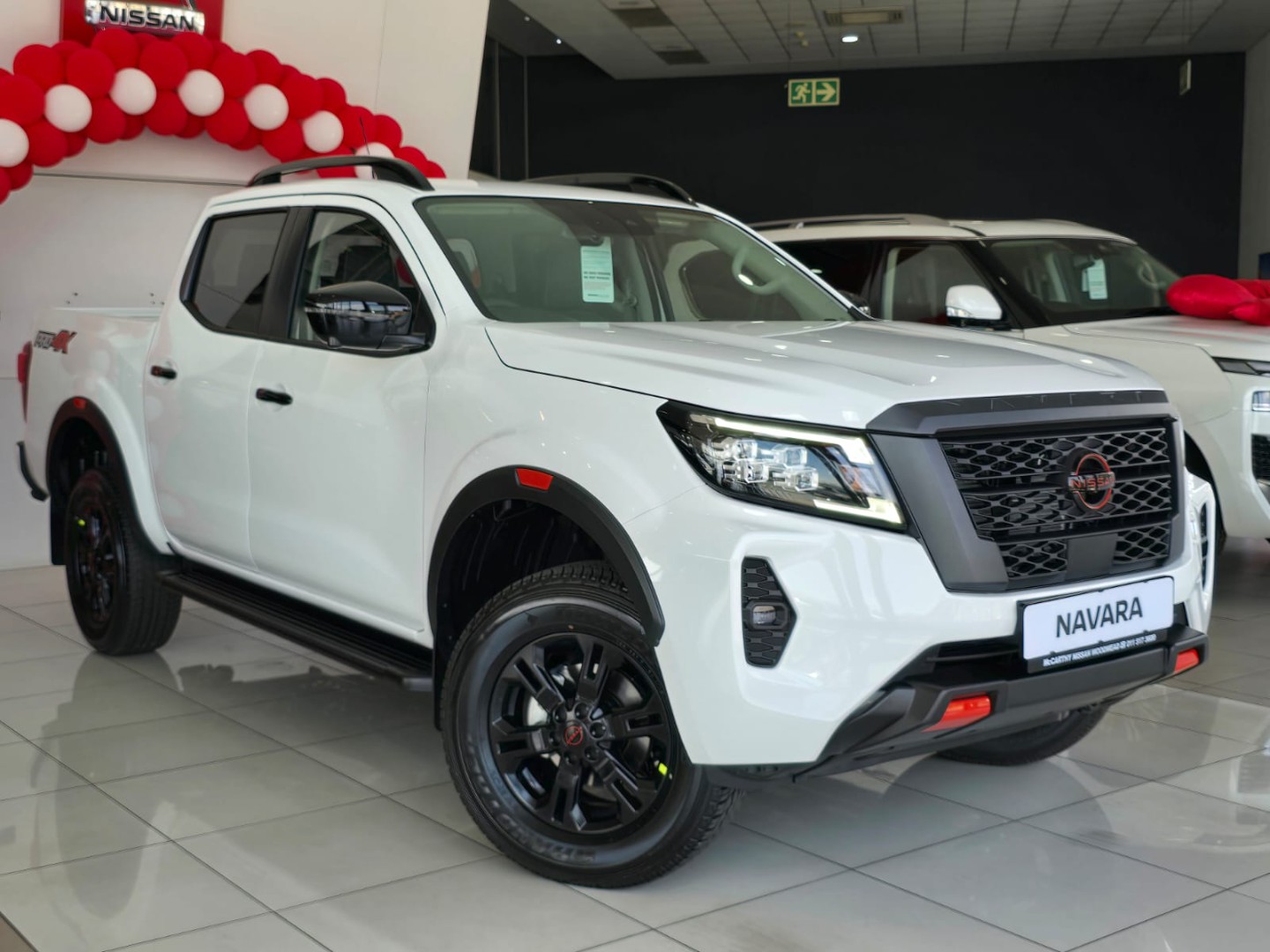 NISSAN NAVARA 2.5DDTi PRO-4X 4X4 A/T D/C P/U, image 2