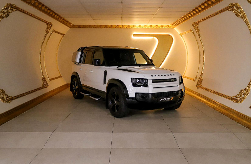 LAND ROVER DEFENDER 110 D240 HSE X DYNAMIC (177KW), image 1