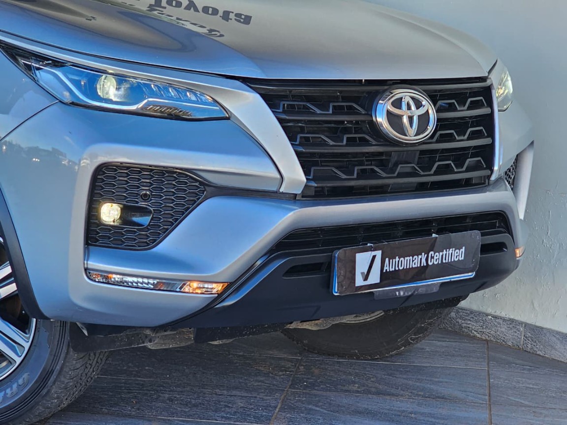Toyota Fortuner 2.4GD-6 R/B A/T, image 2