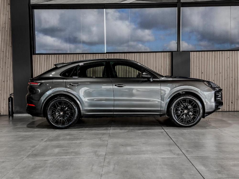 PORSCHE CAYENNE COUPE (E3 II), image 2