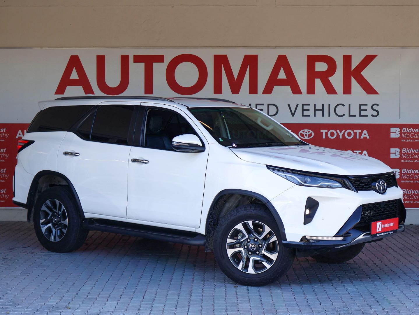 TOYOTA  FORTUNER 2.4GD-6 R/B A/T, image 1