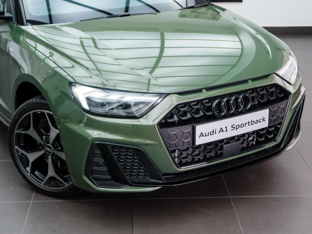 AUDI A1 SPORTBACK 30 TFSI BLACK EDITION S-TRONIC, image 2
