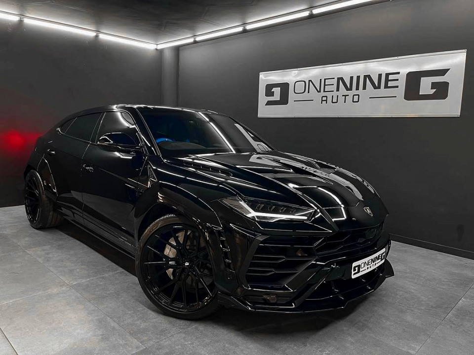 LAMBORGHINI URUS 4.0 V8