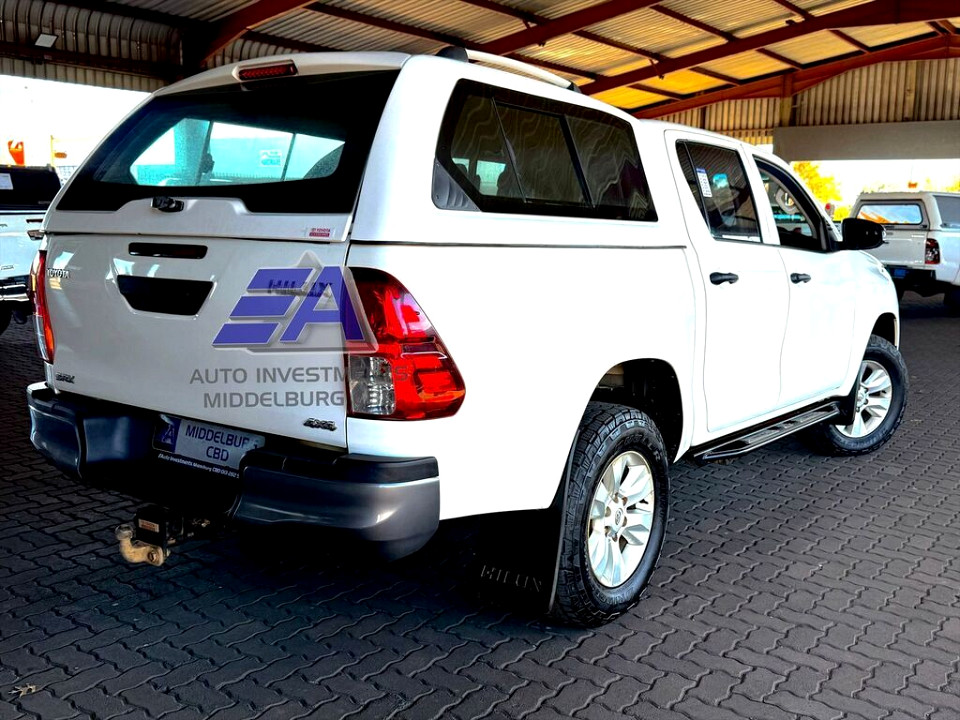 TOYOTA HILUX 2.4 GD-6 SRX 4X4 A/T P/U D/C, image 2