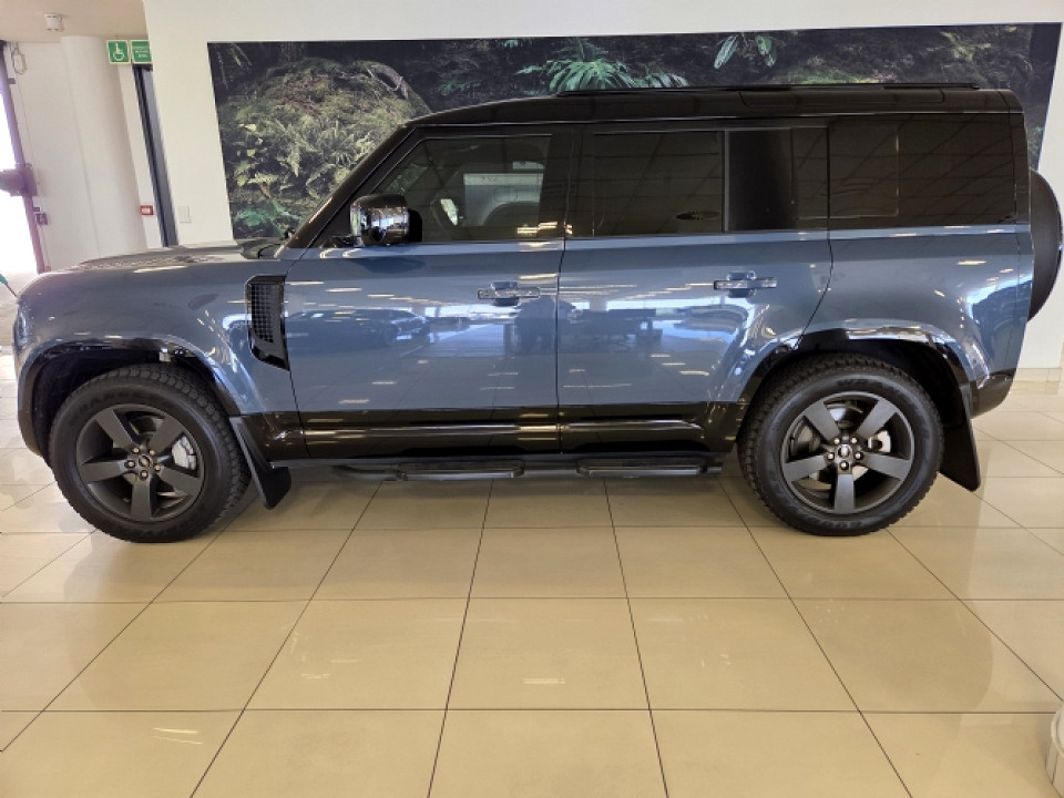 LAND ROVER DEFENDER 110 D350 HSE X-DYNAMIC, image 2