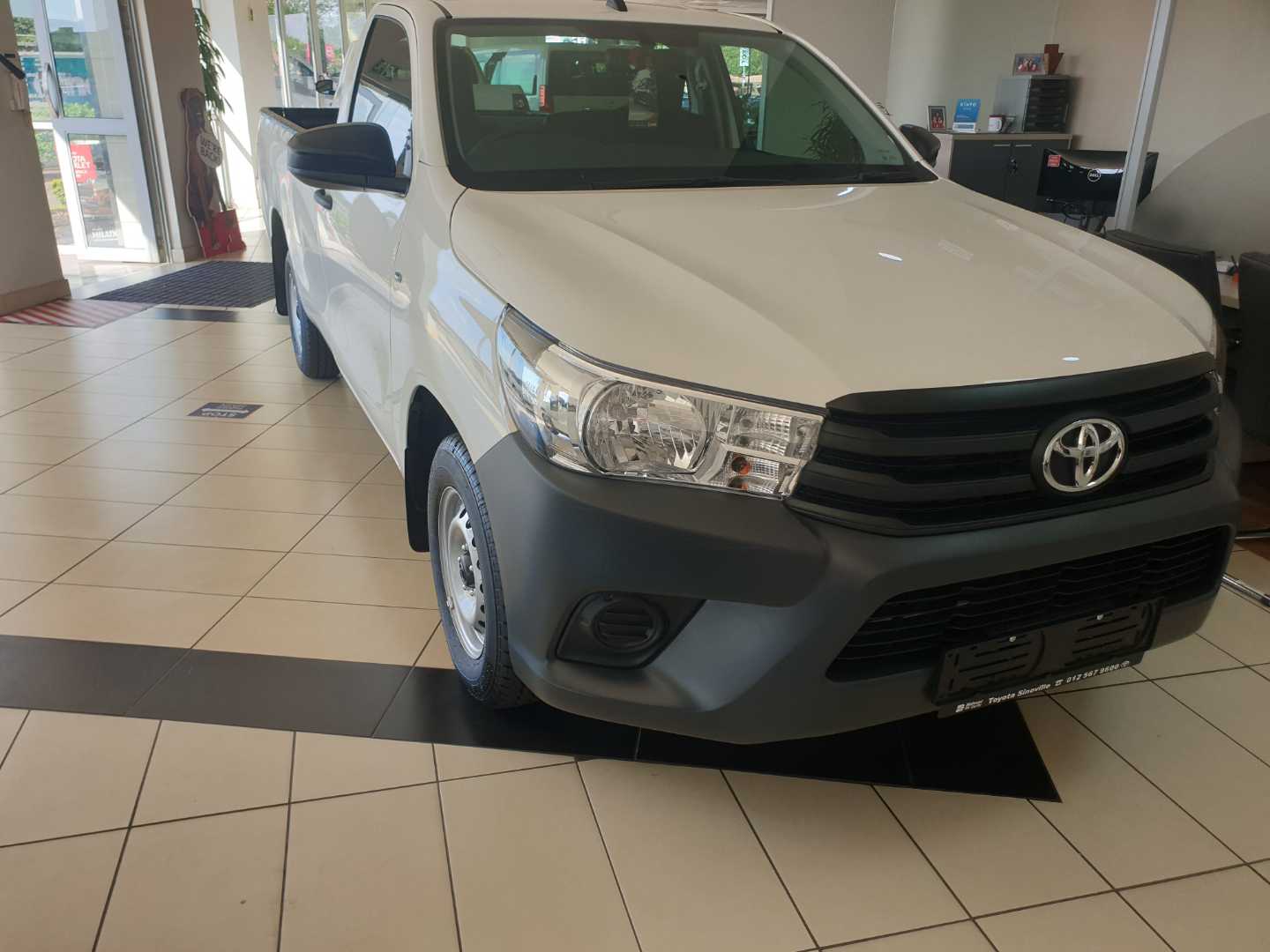 TOYOTA HILUX 2.4 GD S A/C P/U S/C, image 1