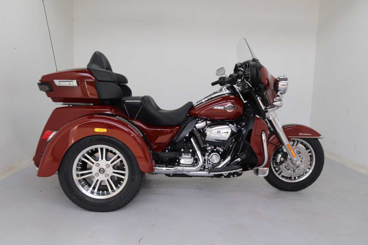 HARLEY DAVIDSON TRI GLIDE ULTRA 114, image 1