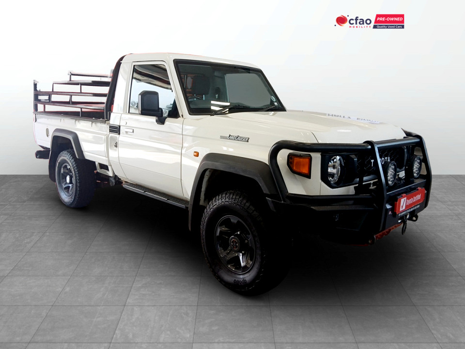 TOYOTA LAND CRUISER 79 2.8 GD-6 P/U S/C A/T, image 1
