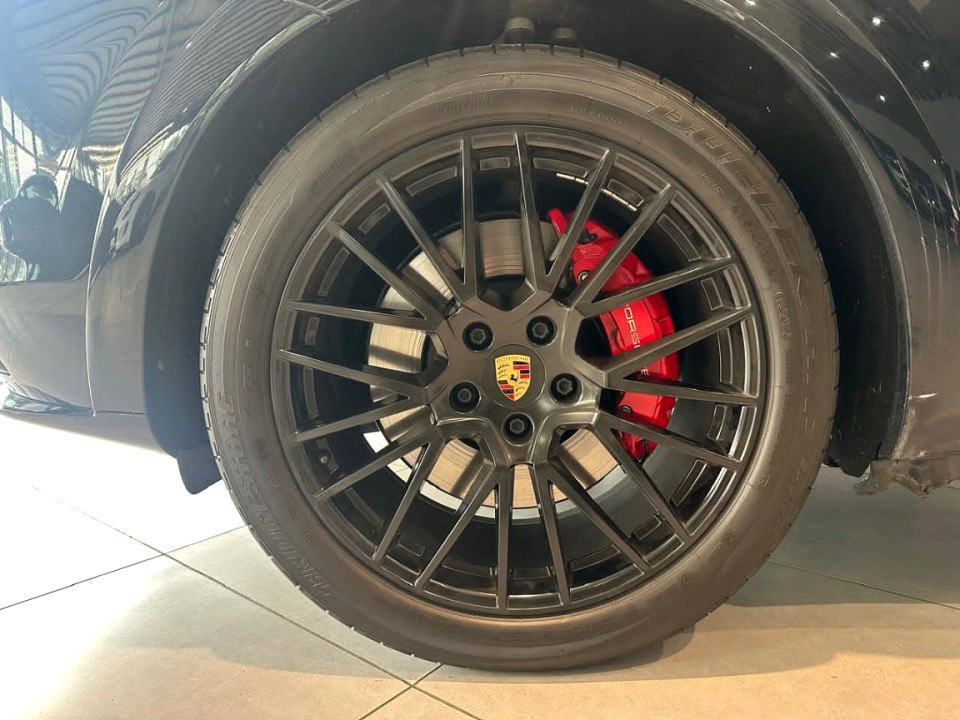 PORSCHE CAYENNE GTS COUPE, image 2