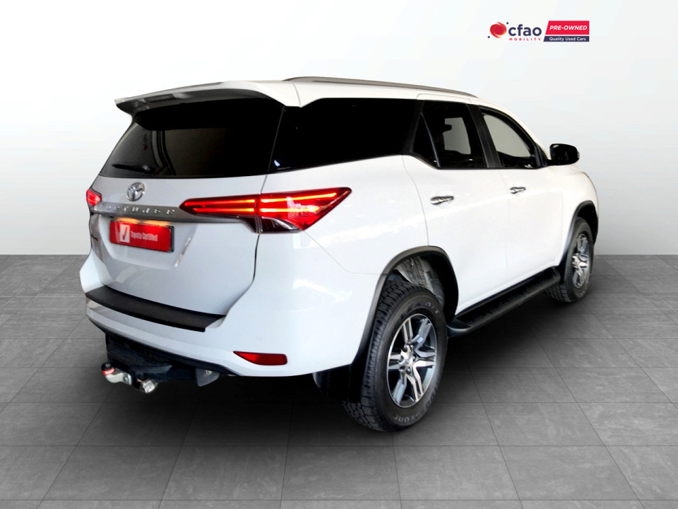 Toyota Fortuner 2.4GD-6 R/B A/T, image 2