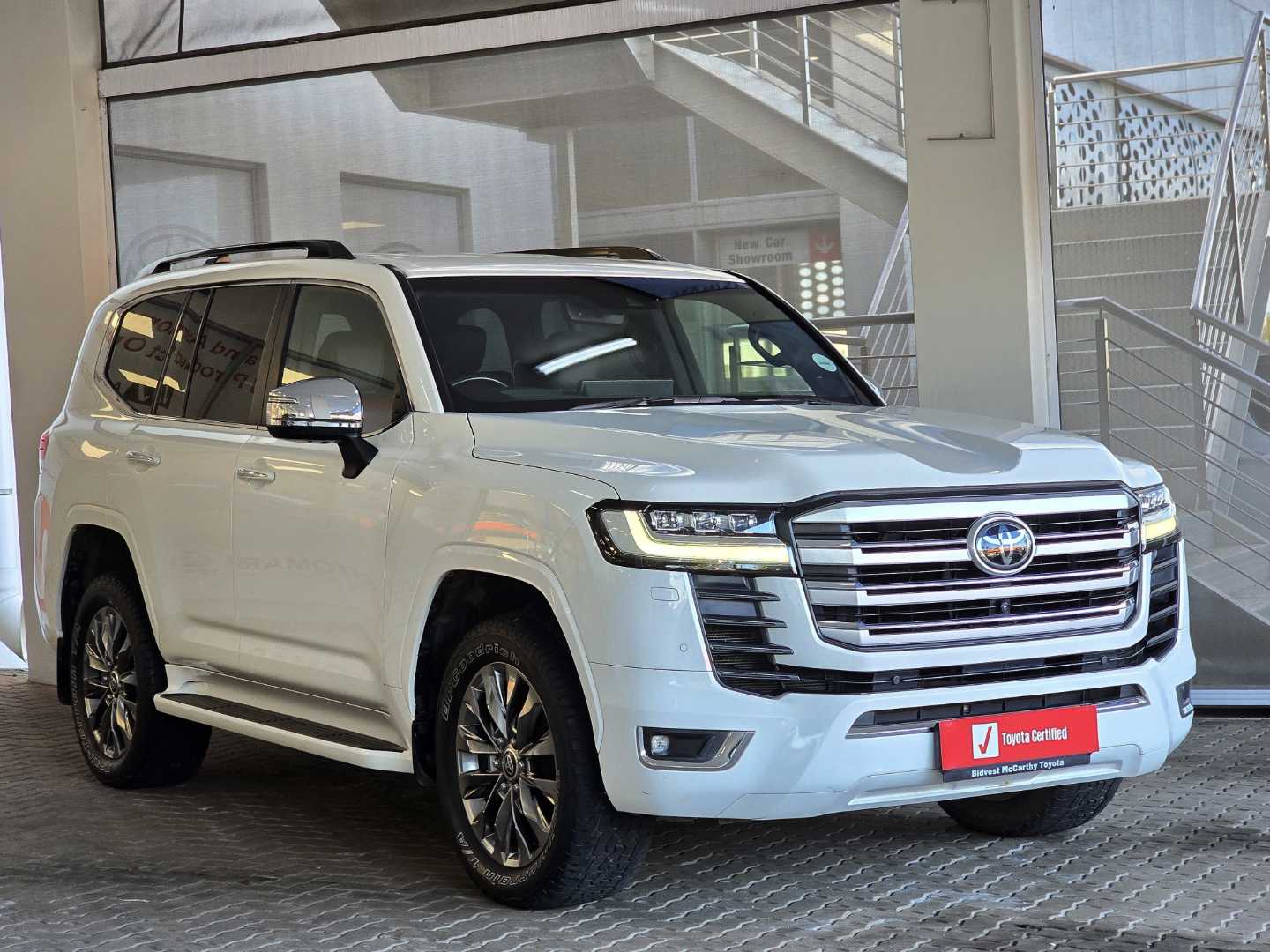 Toyota Land Cruiser 300 V6 3.5T ZX, image 1