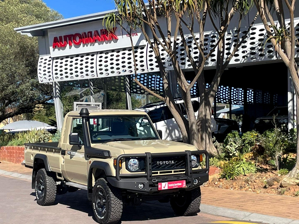 TOYOTA LAND CRUISER 79 4.5D P/U S/C, image 1