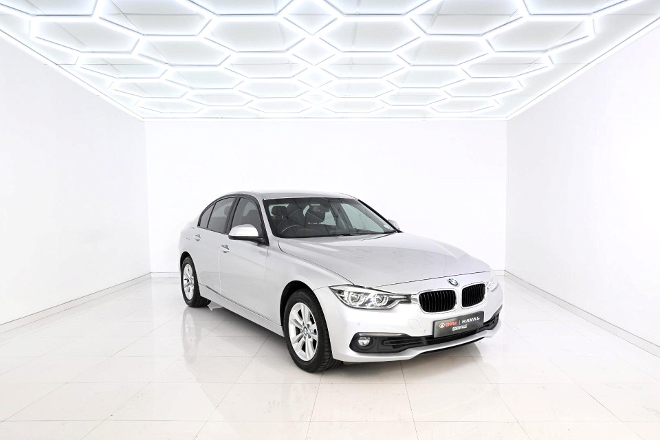BMW 320i A/T (F30), image 1