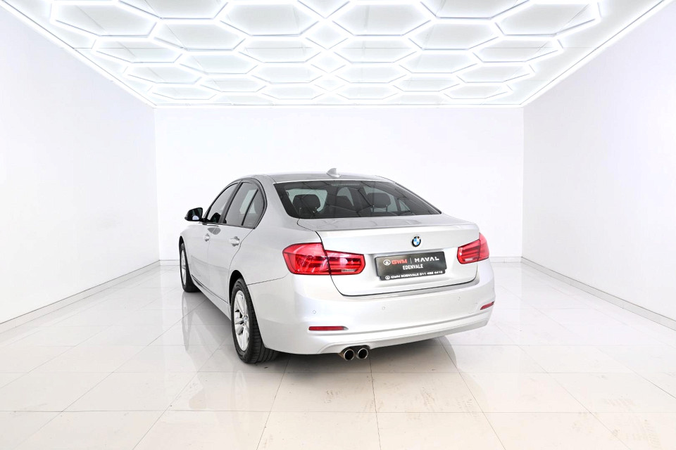 BMW 320i A/T (F30), image 2