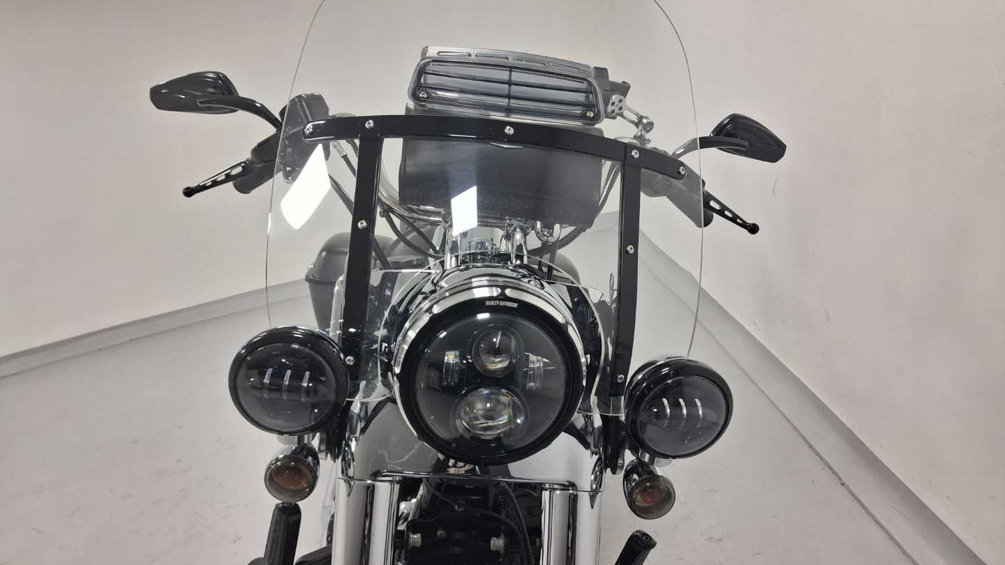 HARLEY DAVIDSON DYNA SWITCHBACK, image 2