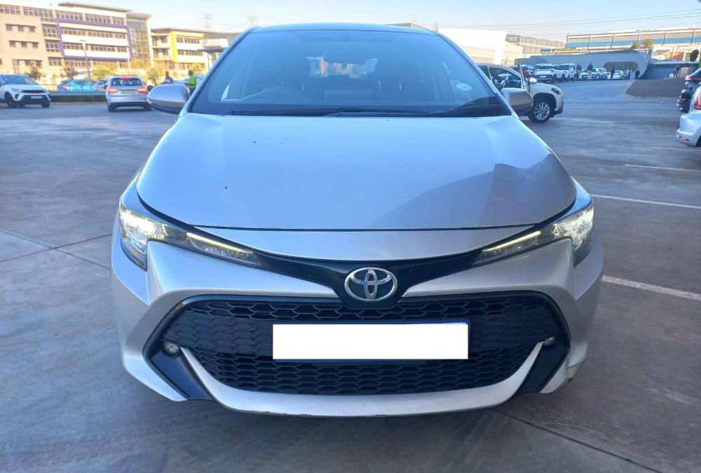 Toyota Corolla hatch 1.2T XS CVT, image 1