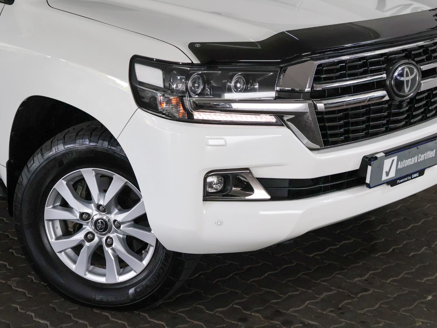 Toyota Land Cruiser 200 4.5D-4D V8 VX-R, image 2