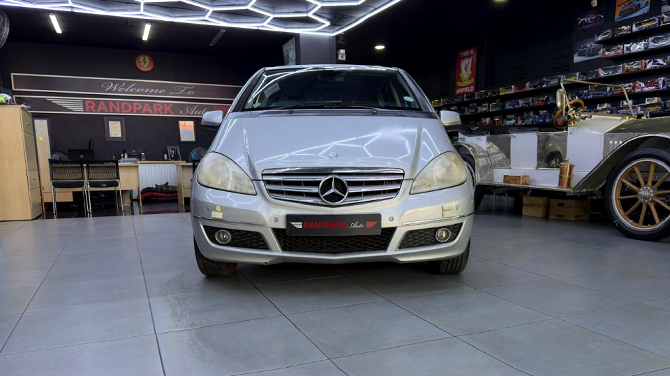 MERCEDES-BENZ A 180 AVANTGARDE A/T, image 2