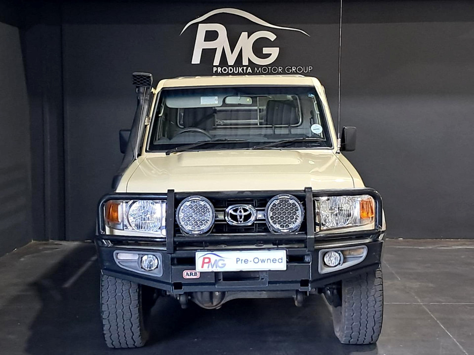 Toyota Land Cruiser 79 4.0 V6, image 2