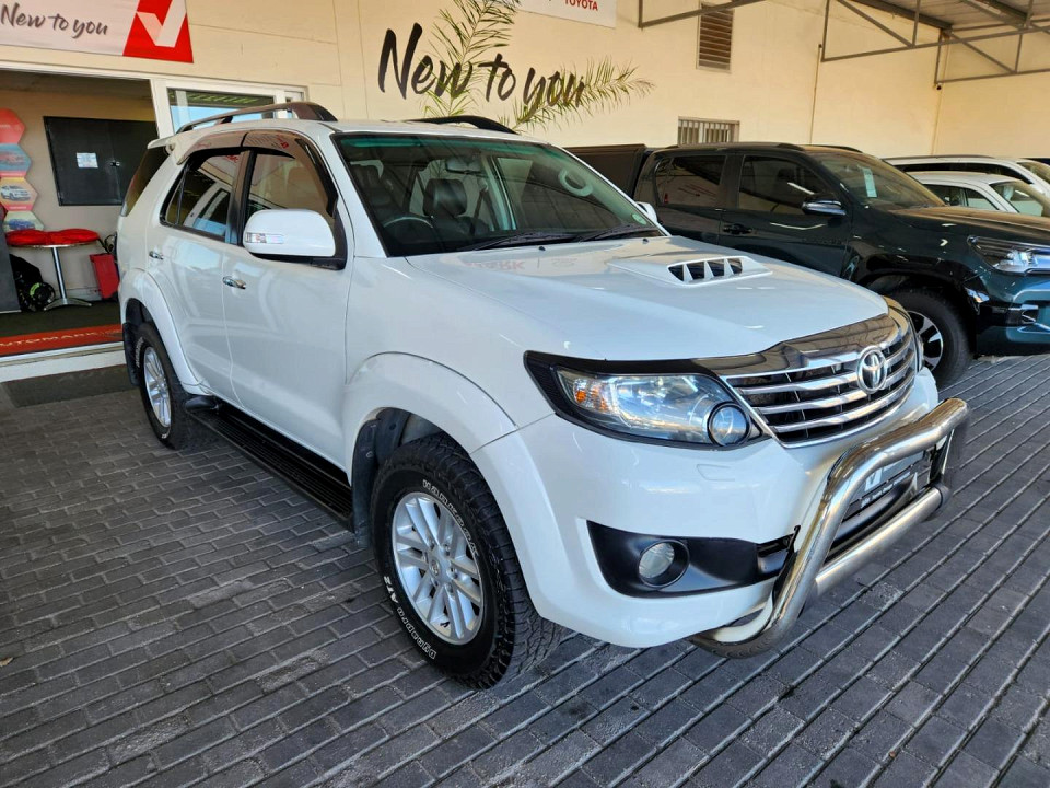 TOYOTA FORTUNER 3.0D-4D R/B , image 1