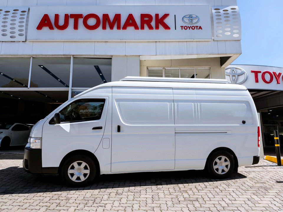 TOYOTA QUANTUM 2.7 LWB F/C P/V, image 1