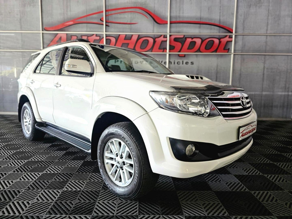 TOYOTA FORTUNER 2.5D-4D RB , image 2