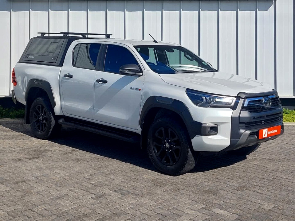 Toyota Hilux Double Cab 2.8GD6 4X4 Legend AT, image 1