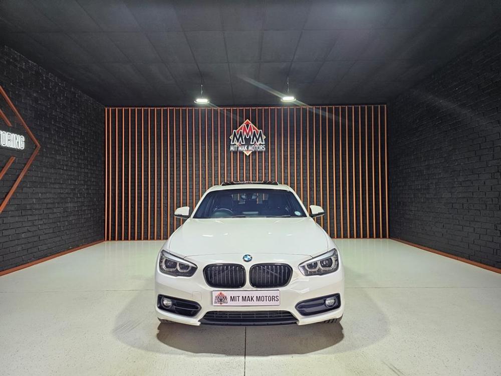 BMW 118i 5-door Edition Sport Line Shadow Auto, image 2