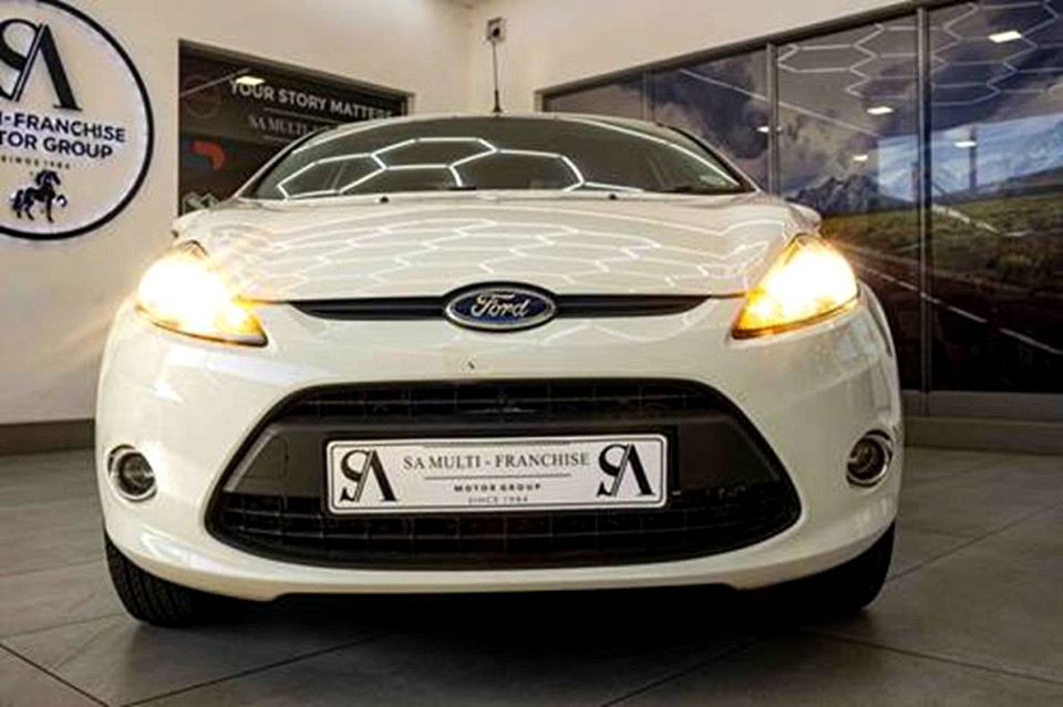 FORD FIESTA 1.6 TDCi AMBIENTE, image 2