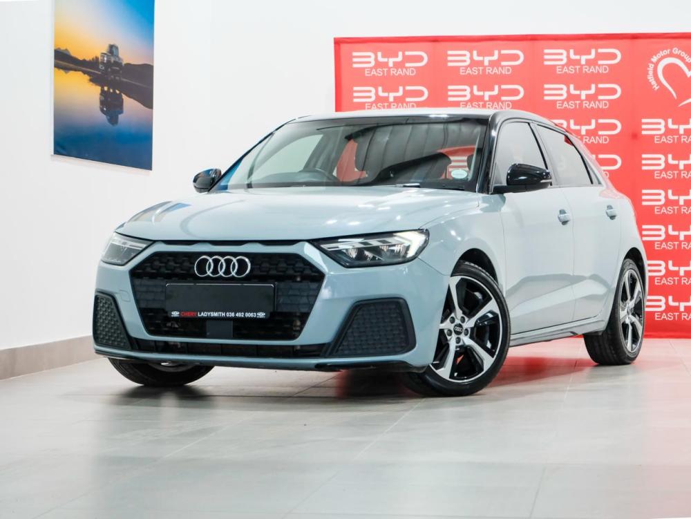 Audi A1 Sportback 30TFSI S line, image 1