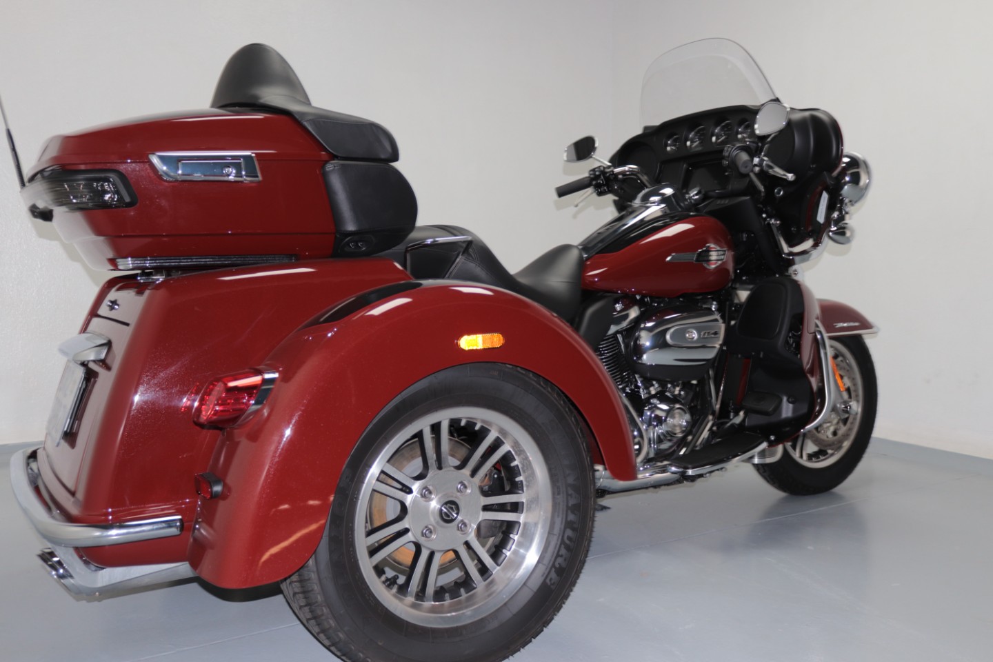 HARLEY DAVIDSON TRI GLIDE ULTRA 114, image 2