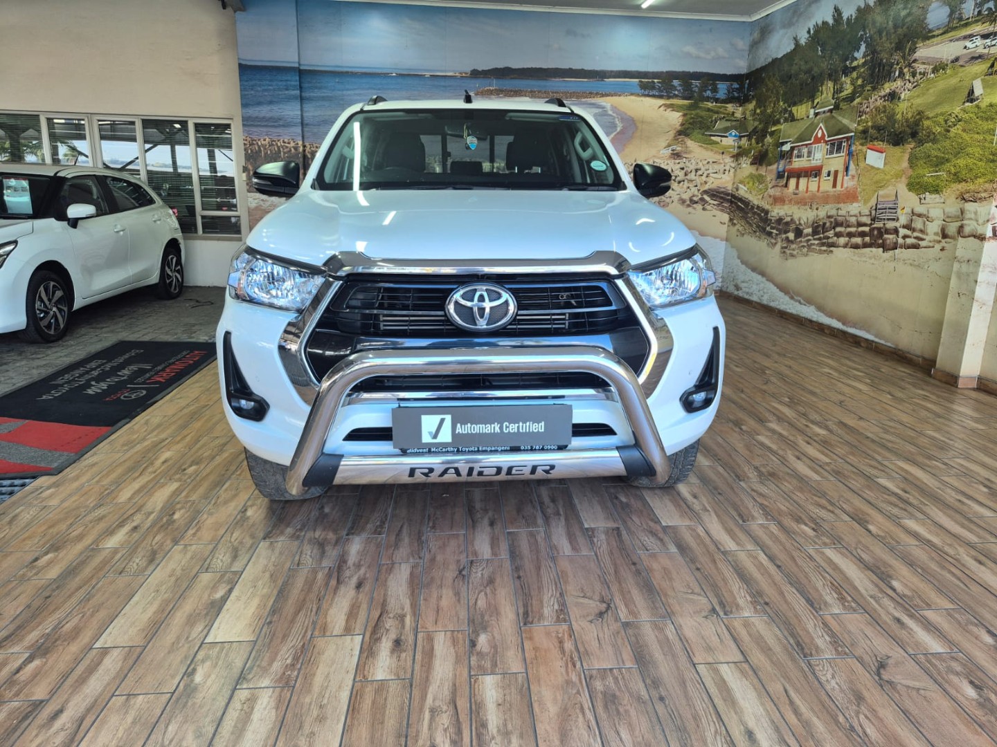 Toyota Hilux Double Cab 2.4GD6 RB Raider MT, image 2