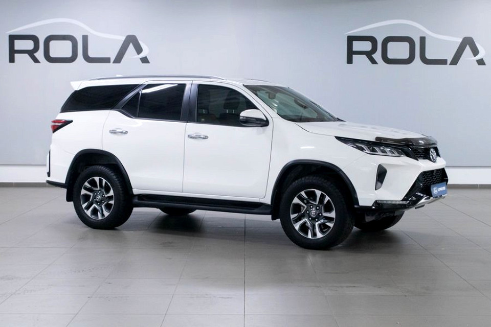 TOYOTA  FORTUNER 2.8GD-6 R/B A/T, image 1