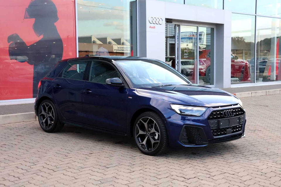 AUDI A1 SPORTBACK 30 TFSI BLACK EDITION S-TRONIC, image 1