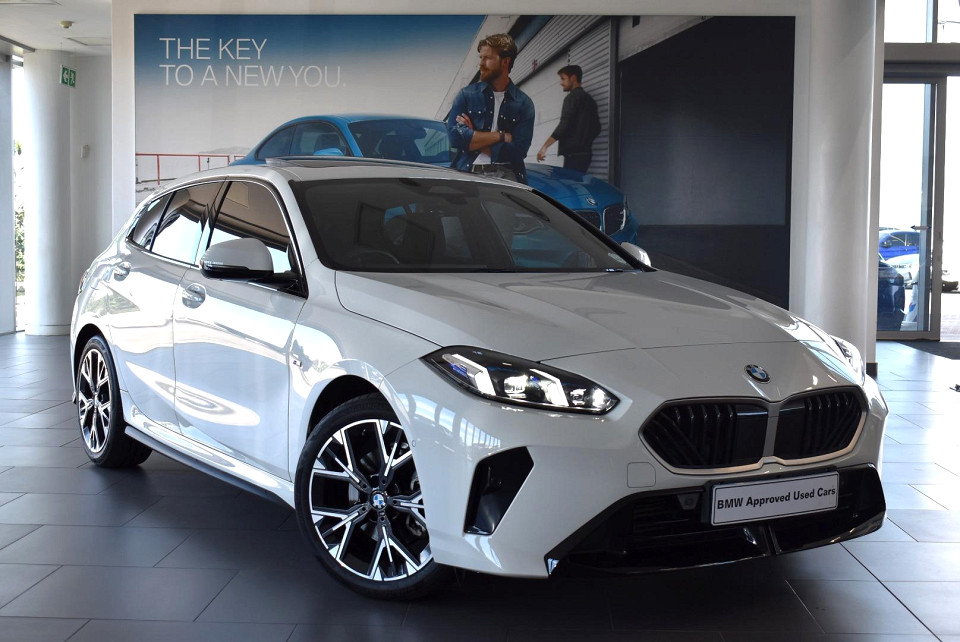 BMW 118 M SPORT A/T (F70), image 1