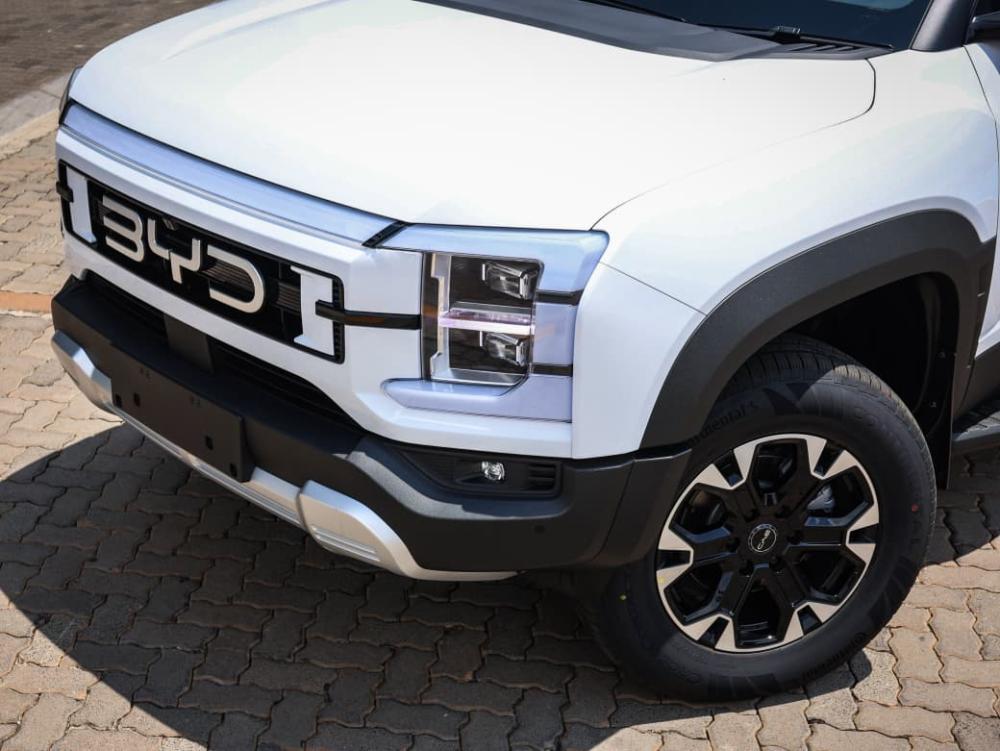 BYD Shark 6 1.5 Double Cab Pickup PHEV, image 2