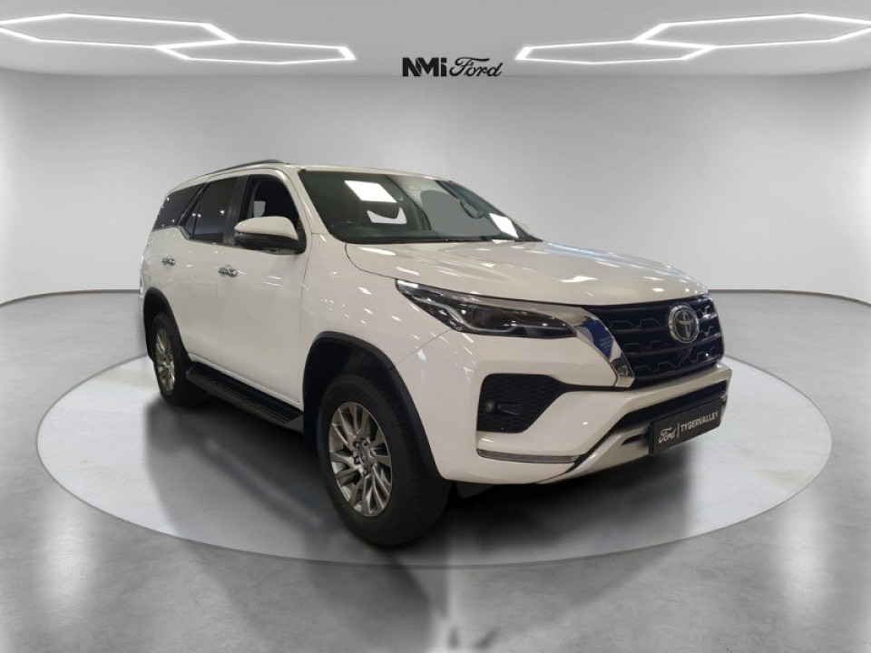 TOYOTA FORTUNER 2.4GD-6 R/B A/T, image 1