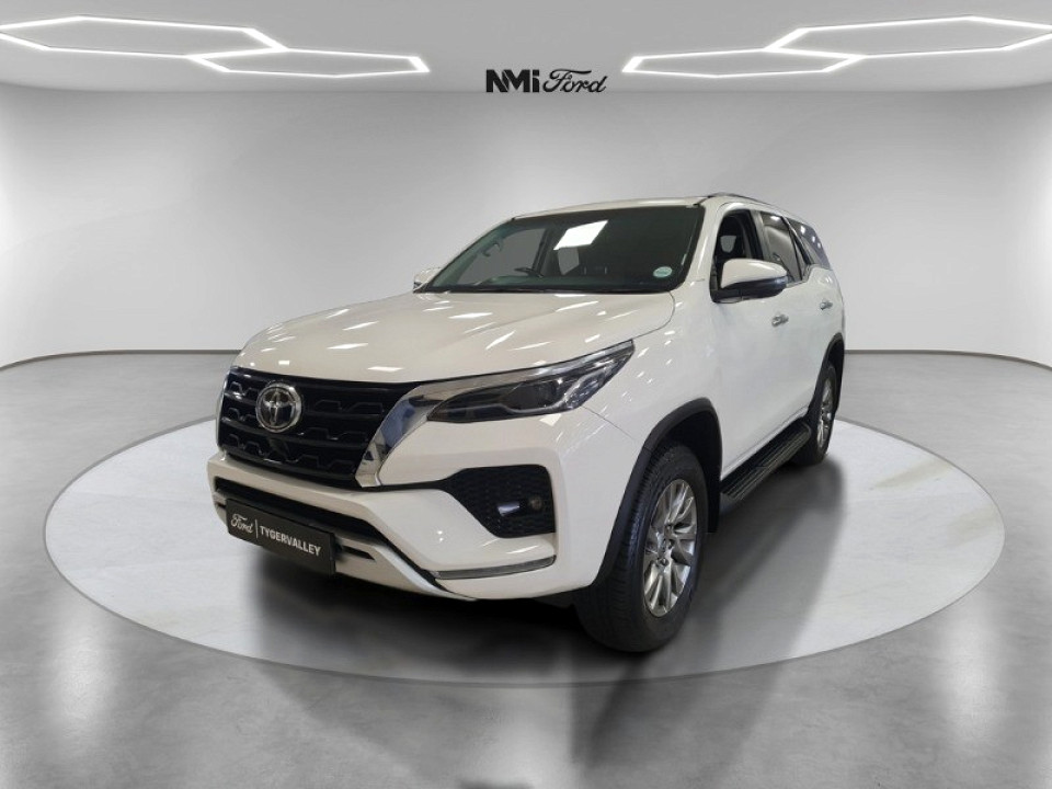 TOYOTA FORTUNER 2.4GD-6 R/B A/T, image 2