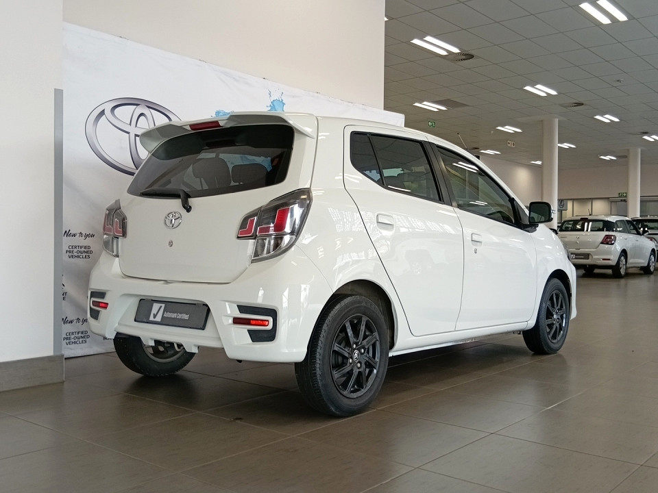 Toyota Aygo 5-door, image 2
