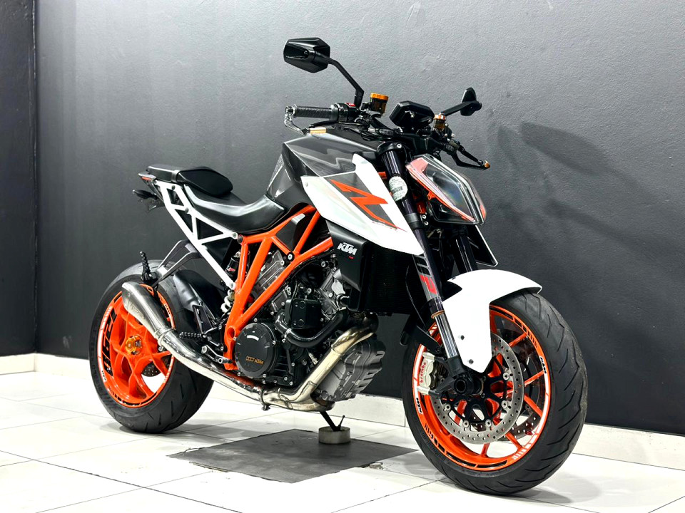 KTM SUPERDUKE R, image 1