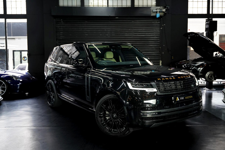 LAND ROVER RANGE ROVER 4.4 HSE (P530), image 1
