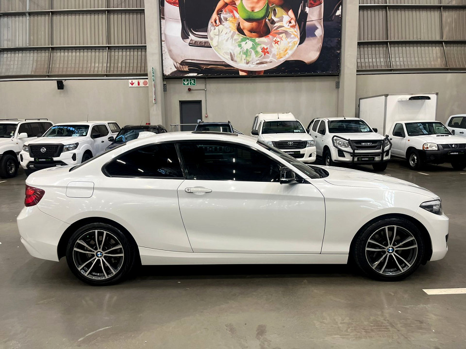 BMW 220i SPORT LINE SHADOW EDITION A/T (F22), image 2