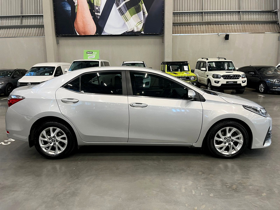 Toyota Corolla 1.8 Exclusive CVT, image 2