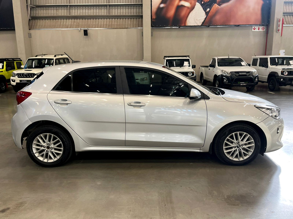 KIA RIO 1.4 LX A/T 5DR, image 2