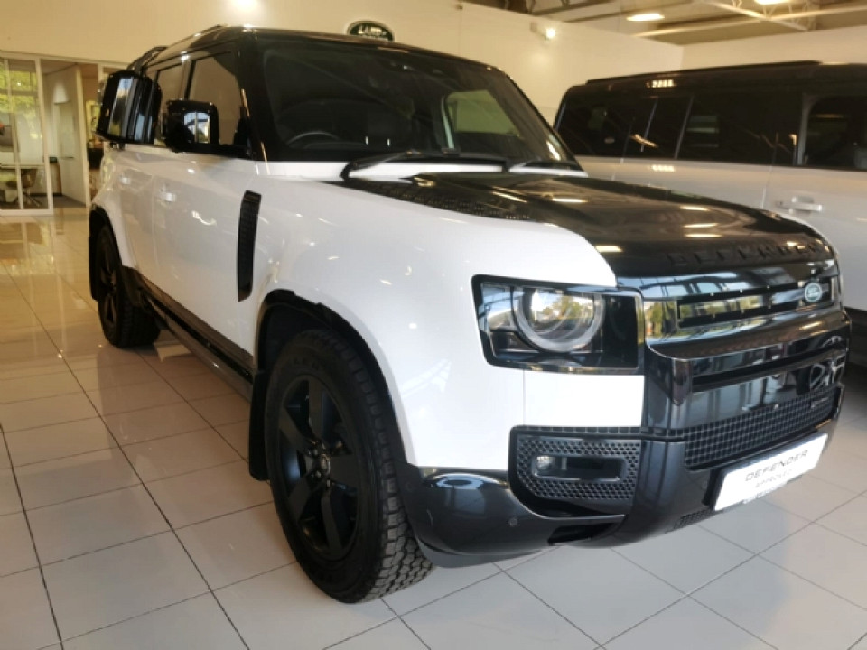 LAND ROVER DEFENDER 110 D300 HSE X-DYNAMIC, image 1