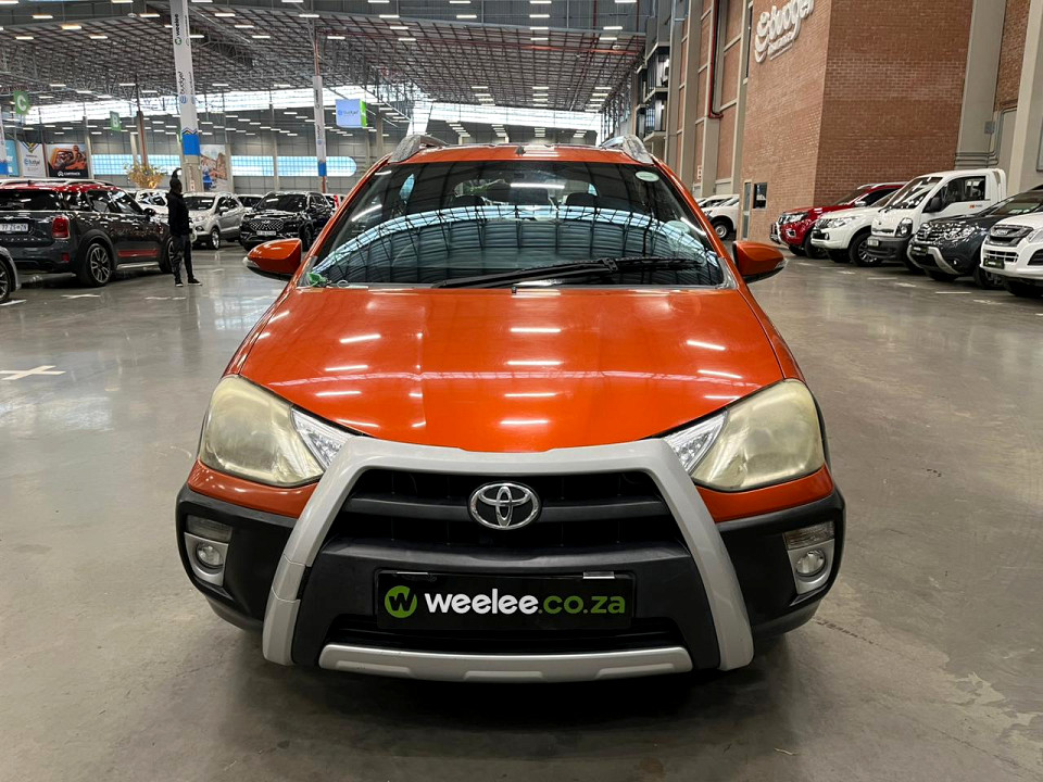 TOYOTA ETIOS CROSS 1.5 Xs 5Dr, image 2