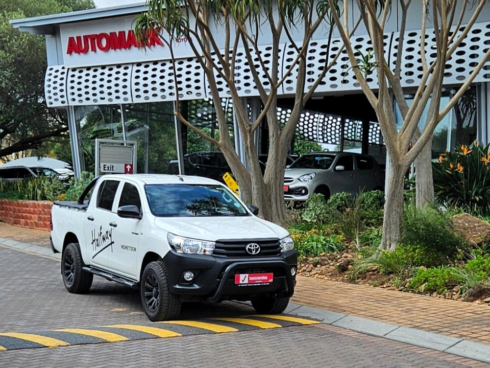 TOYOTA HILUX 2.4 GD-6 RB SR P/U D/C, image 1