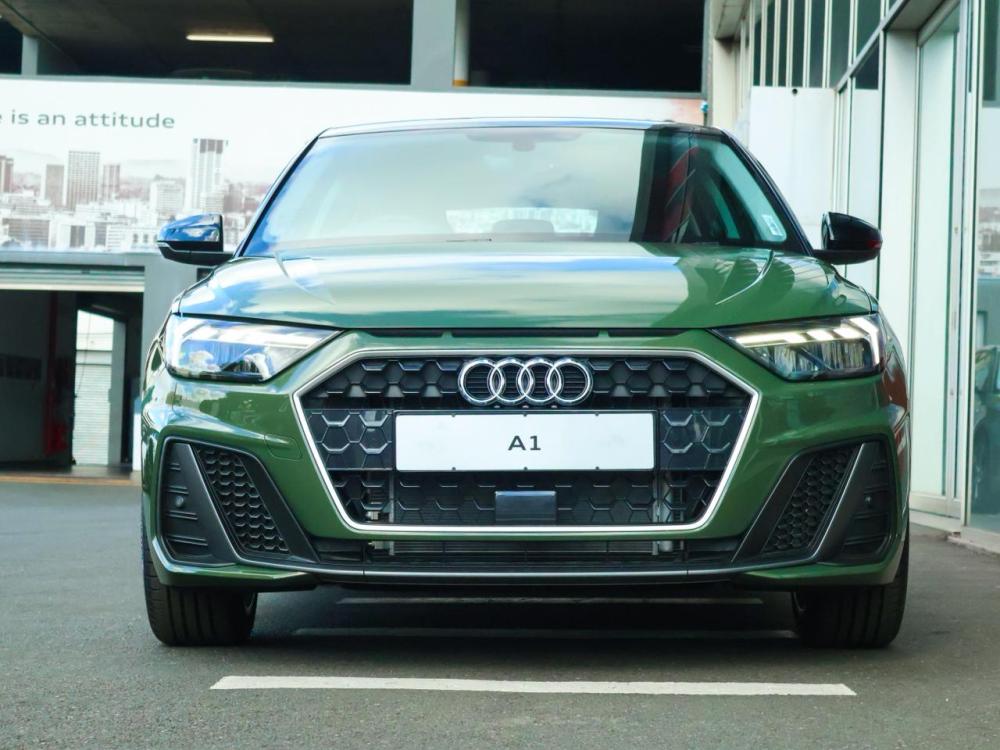 AUDI A1 SPORTBACK 1.0 TFSI S-LINE S TRONIC (30 TFSI), image 2