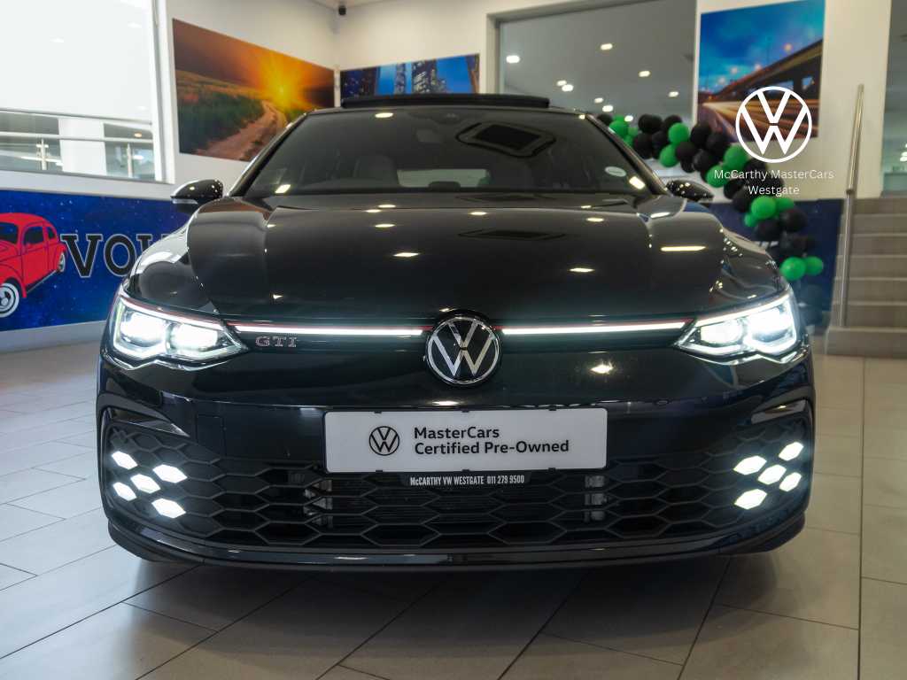 Volkswagen Golf 8 GTi  2.0 TSI DSG, image 2