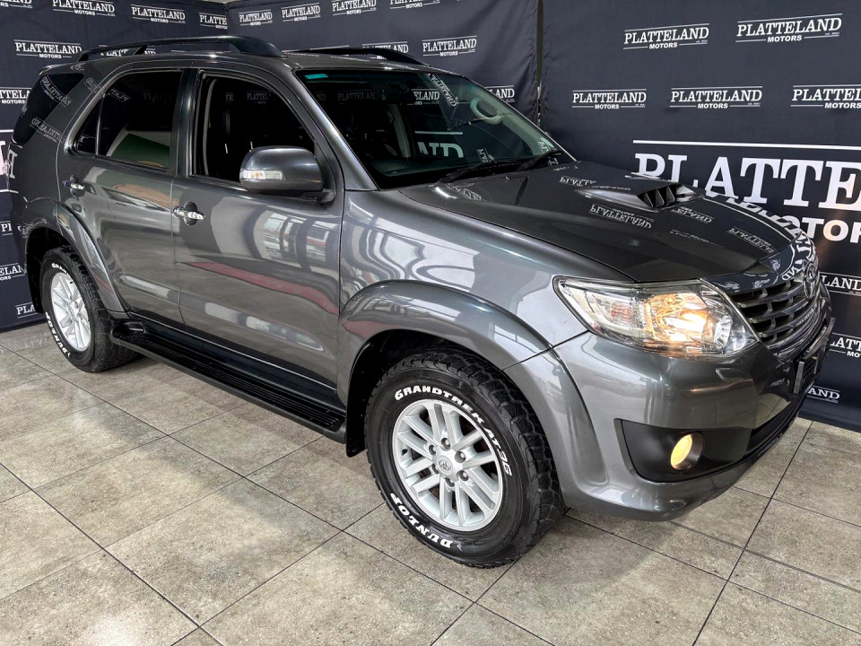 Toyota Fortuner 3.0D-4D R/B auto, image 1